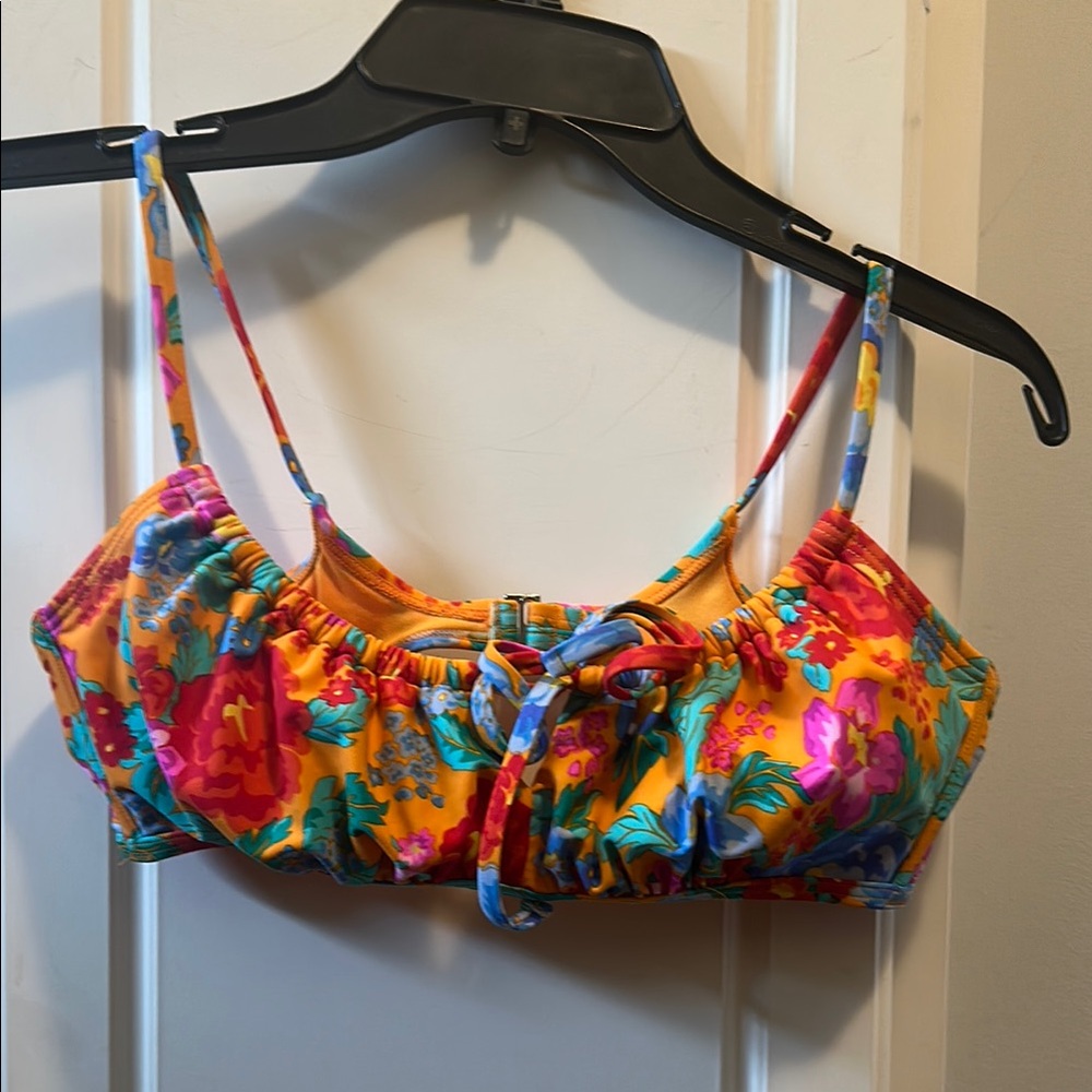 Bikini top
